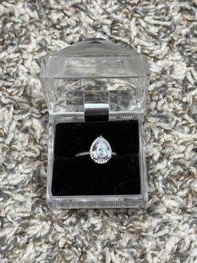 Pandora Sparkling Pear Halo Ring